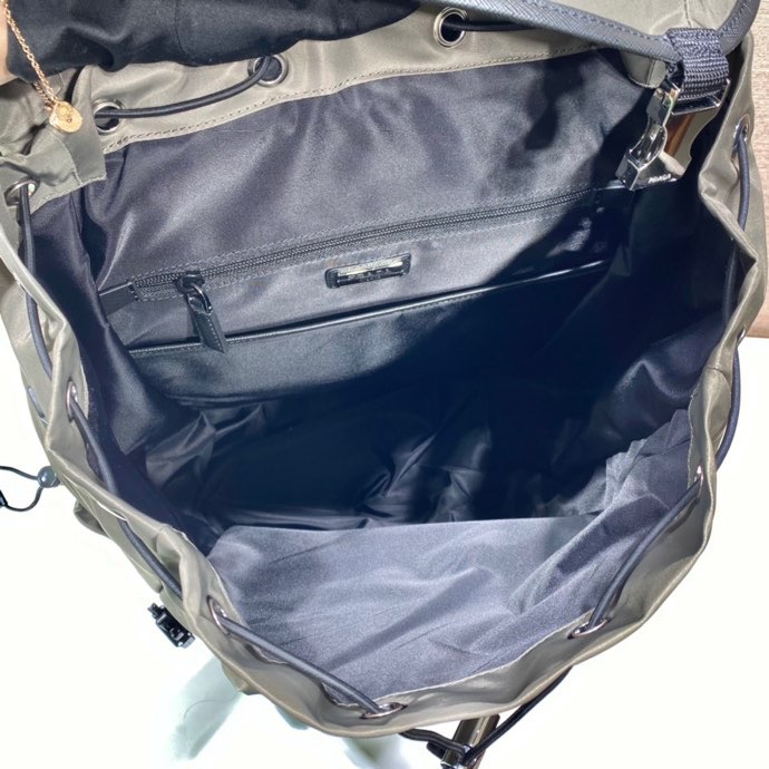 Pra*a backpacks